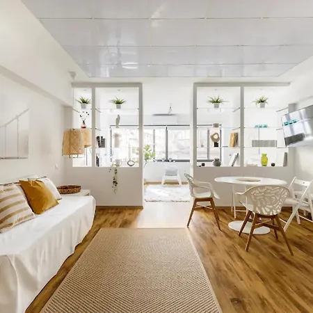 Felicity Loft In _ Accessible & Comfortable * Салоники