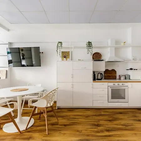 Felicity Loft In _ Accessible & Comfortable Апартаменты *